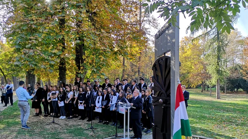 Revoluția anticomunistă din Ungaria, comemorată cu coroane de flori de maghiarii din Cluj-Napoca