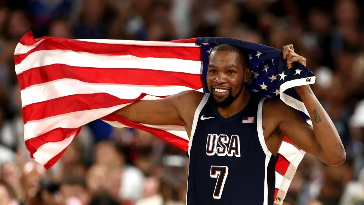Baschetbalistul american Kevin Durant a devenit ACȚIONAR minoritar la PSG