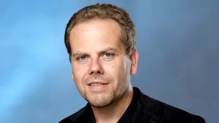 Pianistul ceh Jan Simon susține un concert dedicat exclusiv lui Mozart, pe 17 iunie, la București