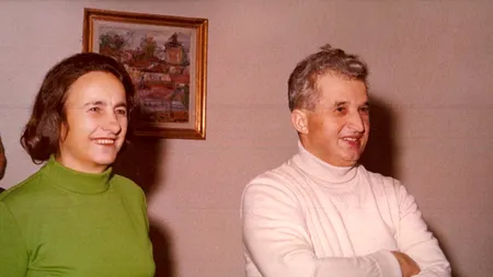 FOTO| Ce au scos românii la vânzare pe OLX de sărbători: covoare și tablouri cu soții Ceaușescu la sume colosale