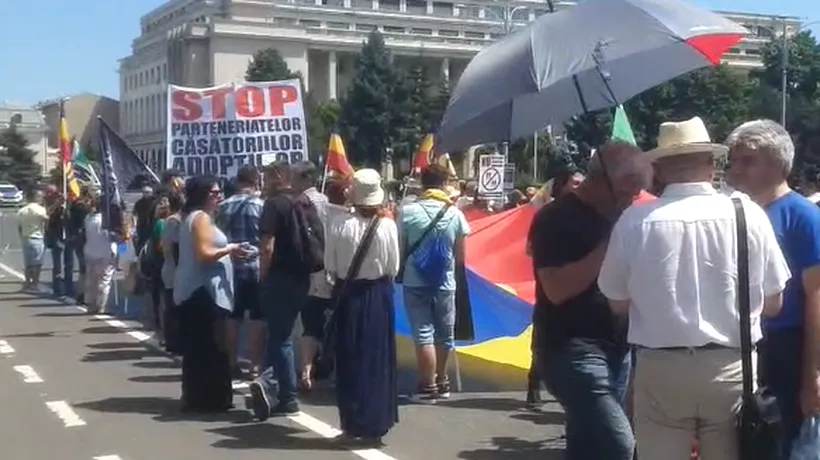 Înaintea paradei Bucharest Pride 2023, în București are loc Marșul Normalității