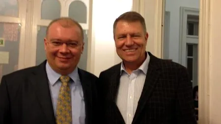 Șeful cancelariei prezidențiale, surprins în timp ce DOARME în timpul unei întâlniri oficiale din Serbia. Reacția sa după apariția imaginilor