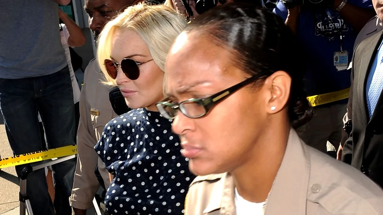 Lindsay Lohan, ARESTĂ după ce a accidentat un pieton pe o stradă din New York și a PĂRĂSIT locul accidentului