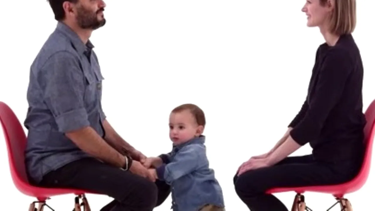 EXPERIMENT INEDIT. Priviți-vă partenerul în ochi timp de patru minute. Vi se întâmplă același lucru ca acestor oameni?