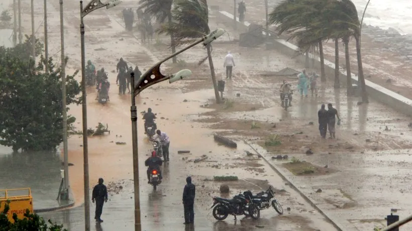 Alertă de ciclon pe coasta de est a Indiei