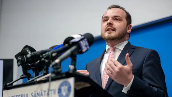 Cum a reacționat Alexandru Rogobete la „soluția” lui Vlad Voiculescu în privința datoriei de 600 de milioane de euro către Pfizer. „Arată o lipsă de onestitate”