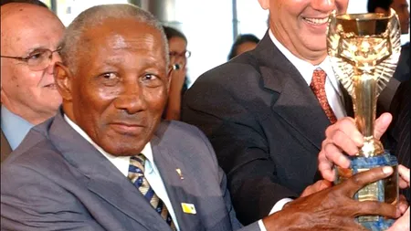 Fostul fundaș brazilian Djalma Santos a murit la 84 de ani