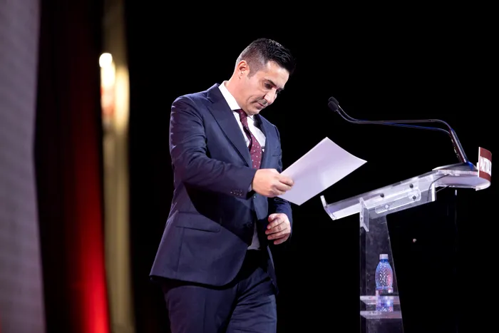 Claudiu Manda: Moțiunea trece cu mai multe voturi decât numărul de semnături