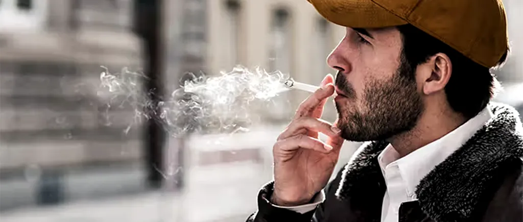 Ce se întâmplă, de fapt, dacă FUMEZI 20 de țigări în fiecare zi. Ce a pățit bărbatul din imagine