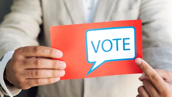 Revoltă într-un oraș din Marea Britanie. Localnicii refuză să-și mai plătească taxele și impozitele după ce în localitate s-au anulat alegerile