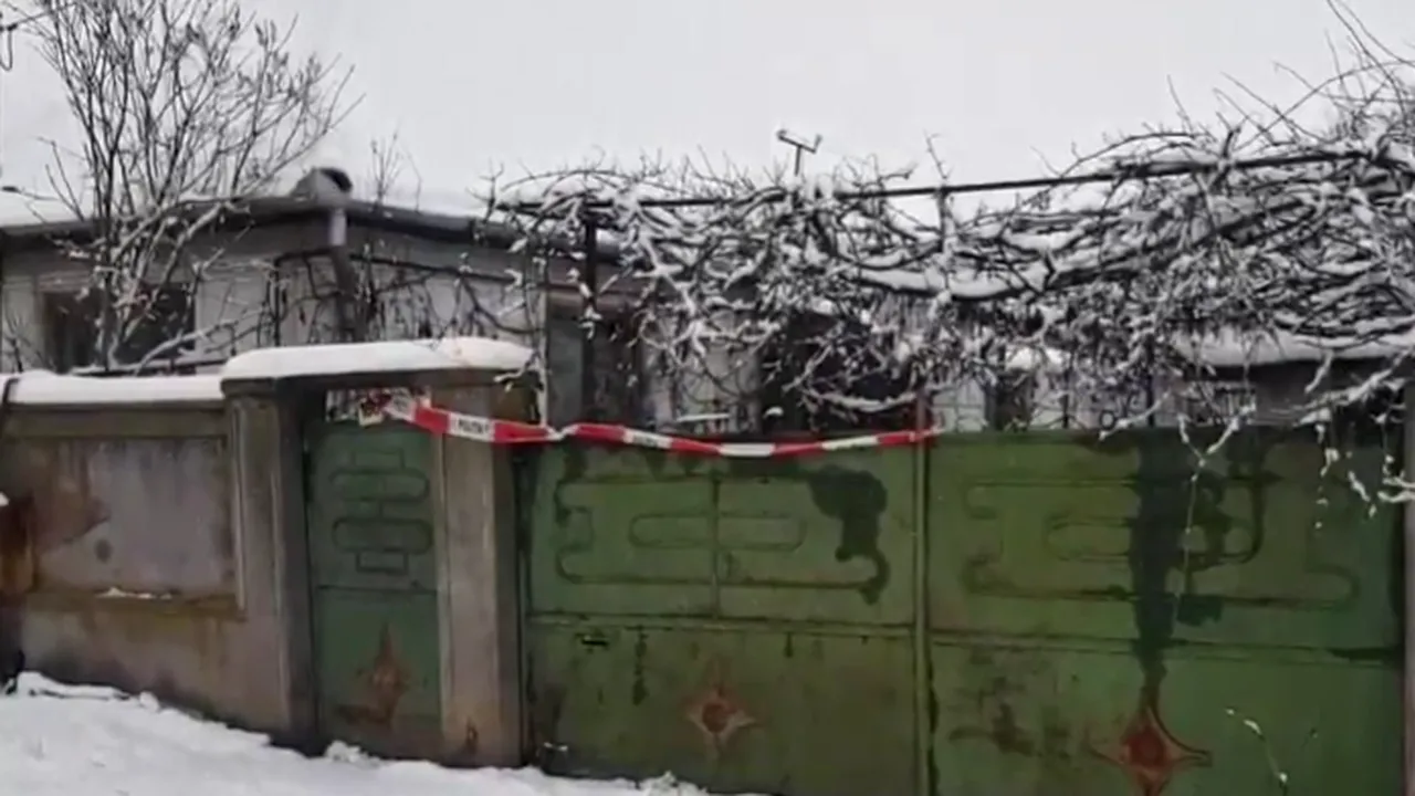 Descoperire ȘOCANTĂ în Alba: CADAVRUL unui bătrân, găsit într-o LADĂ FRIGORIFICĂ. Fiul, principalul SUSPECT. MĂRTURIILE vecinilor