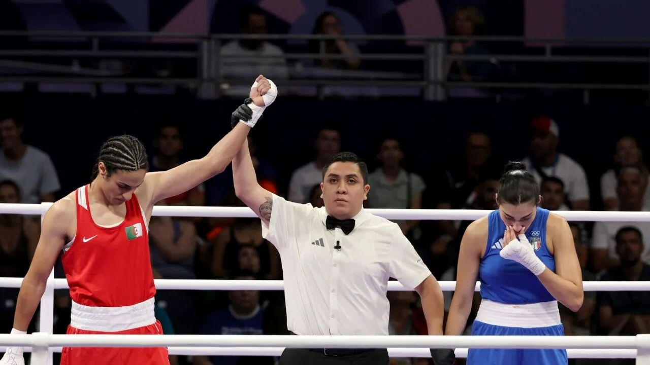 O sportivă italiană ABANDONEAZĂ lupta, după câteva secunde, în fața pugilistei Imane Khelif. Algeriana a fost exclusă de la alte competiții