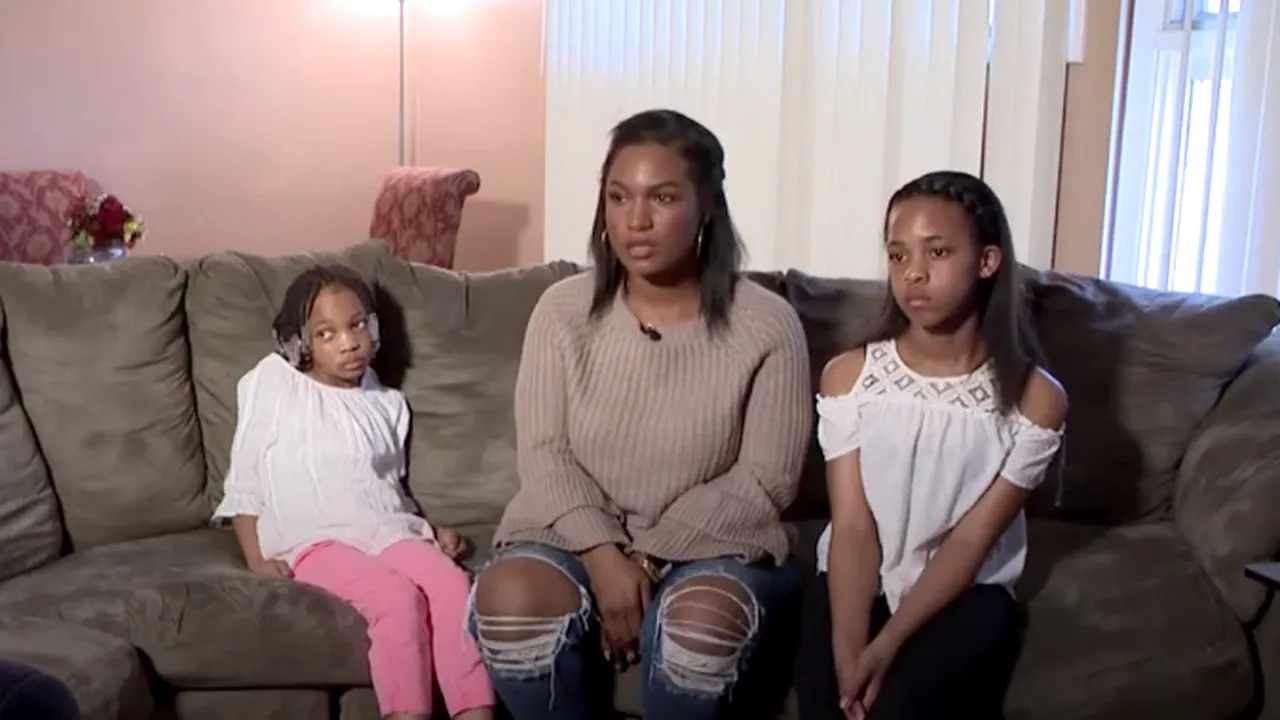 „Mama lor a încălcat una din cele Zece Porunci