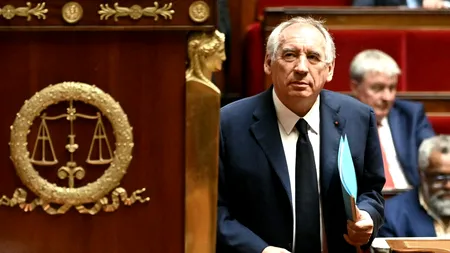 Le Monde: Ce urmează după DEMITEREA premierului francez François Bayrou
