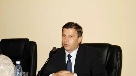 Vicepreședintele CJ Hunedoara, arestat la domiciliu pentru corupție, nu mai demisionează