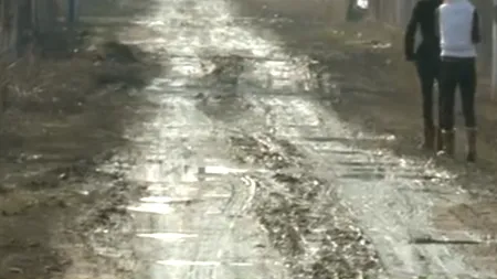 Parc de 1 milion de lei într-un sat cu 650 de locuitori, fără canalizare, apă potabilă sau drumuri asfaltate