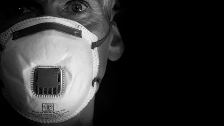 Un tânăr de 25 de ani, care avea boli cronice, a murit din cauza COVID-19. El nu era vaccinat