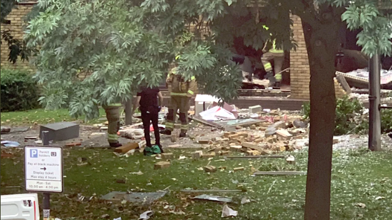 Explozie accidentală într-o clădire din Londra. Bilanț: 4 răniți - FOTO