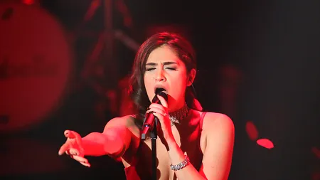 O româncă va reprezenta Elveția la concursul Eurovision: 