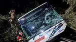 Accident grav în Spania: Un autobuz cu 83 de turiști, între care și copii, a căzut într-o râpă abruptă. Șapte răniți sunt în stare gravă