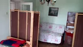 Culmea imobiliară! Mai nou, în Cluj-Napoca se închiriază.. holuri! Câți euro cere proprietarul chirie pe acest hol cu paravan