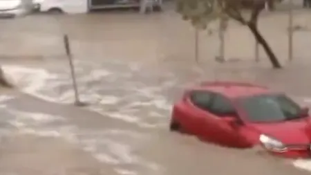 Serviciile meteorologice sunt în ALERTĂ! Furtuna BORA face ravagii pe insula grecească Limnos / Pagube și inundații și în Rodos