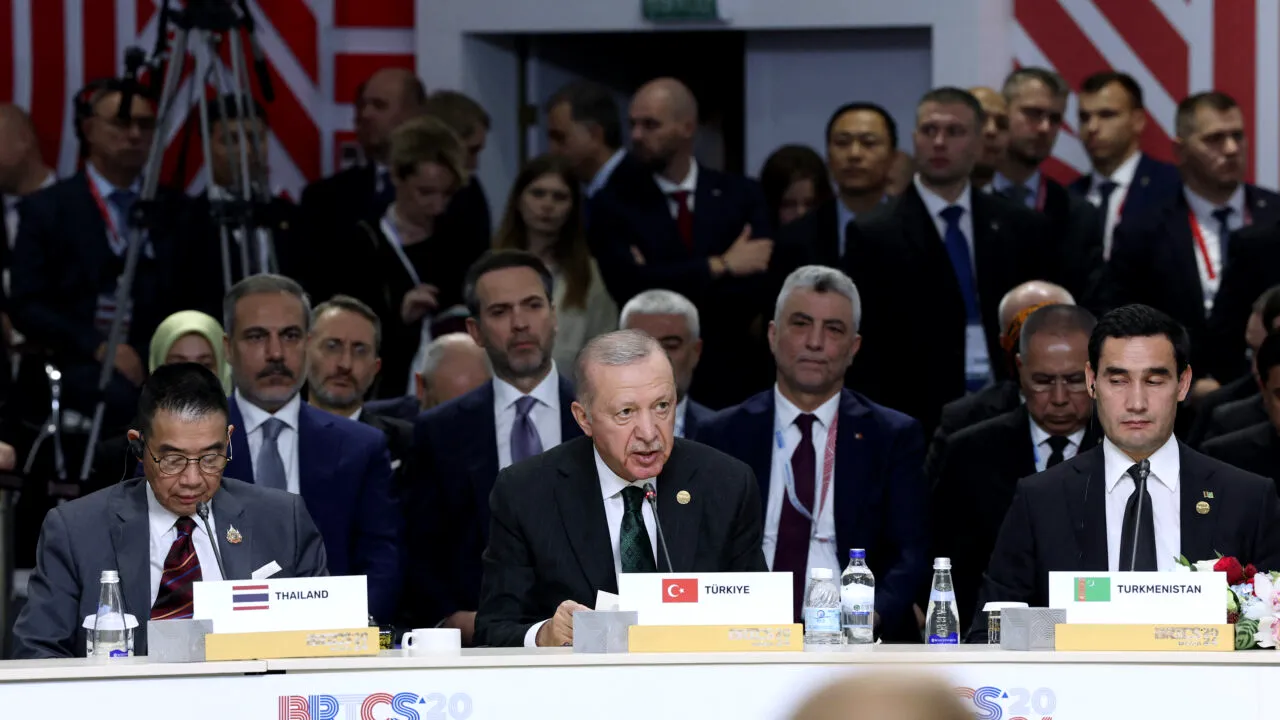 Turcia, INVITATĂ să devină “țară parteneră” BRICS
