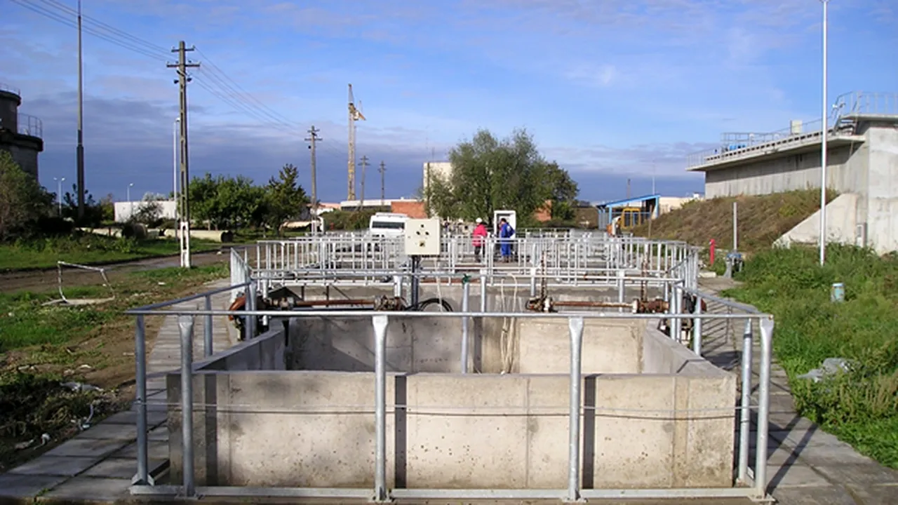 Peste 20.000 de arădeni beau de câteva zile apă contaminată fără ca cineva să-i fi avertizat