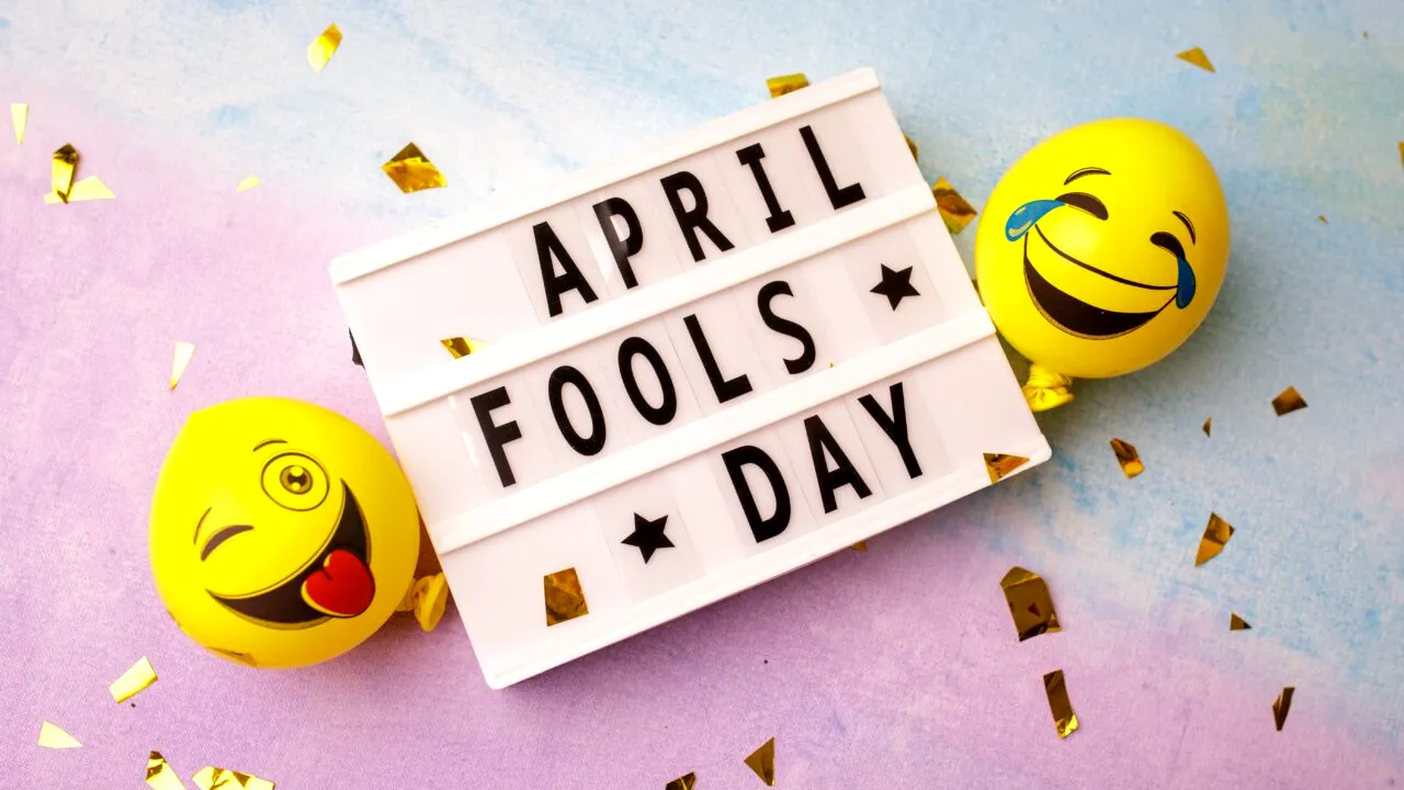 Semnificația zilei de 1 aprilie. De unde vine tradiția și care sunt cele mai inspirate farse din istorie