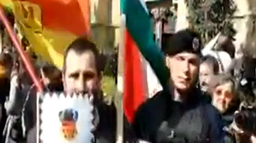Maghiarii, furioși că au fost amendați pentru că au fluturat steagul neoficial al Transilvaniei: ''Afirmațiile jandarmilor români sunt false''