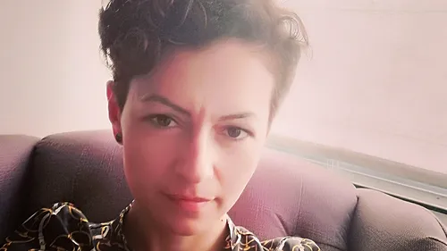 Doliu în presa din România! Jurnalista Iuliana Roibu a murit la doar 41 de ani