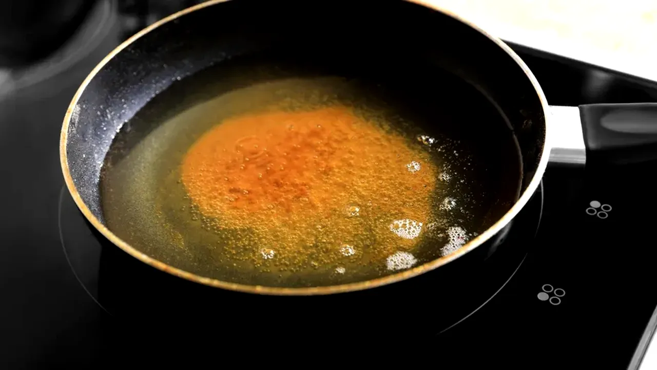 Cel mai bun ulei pentru prăjit. E IEFTIN, fără gust și cu un punct de ardere mare