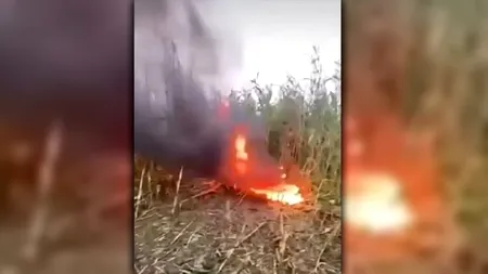 O dronă s-a prăbușit într-un lan de porumb din Suceava și a format un crater în urma impactului. Un mesaj Ro-Alert a fost emis pentru aceeași dronă în județul Botoșani