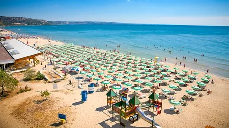 VIDEO.Polițiștii români patrulează în Nisipurile de aur și în Albena. Cum îi ajută pe turiști