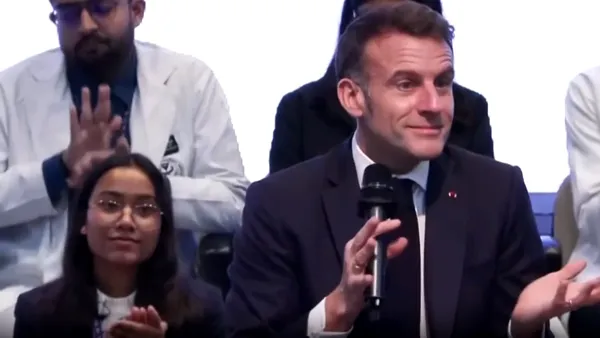Declarația revoltătoare a zilei. Macron: „Libertatea de exprimare este o prostie pură”