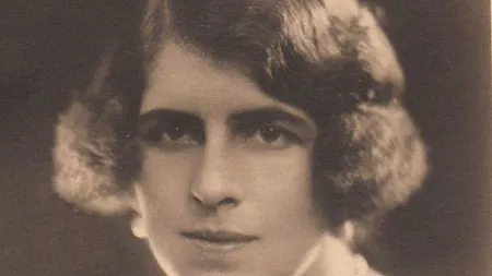 Regina Elena, liant între generații: O regină senină, care a prețuit și iubit poporul român