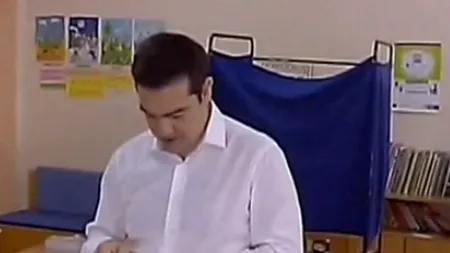 Tsipras: Grecia și-a asigurat restructurarea datoriilor și finanțarea pe termen mediu