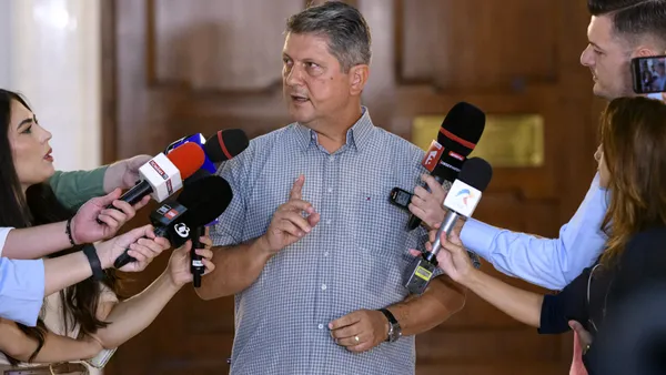 Sorin Grindeanu, SINGUR în cursa pentru șefia PSD. De ce s-a retras Titus Corlățean