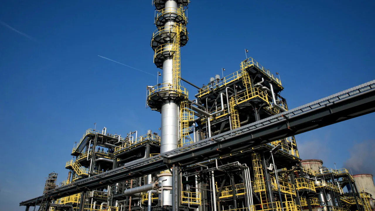 Ce crede Bogdan Chirițoiu, președintele Consiliului Concurenței, despre taxa de solidaritate în energie? „În spiritul legii, OMV Petrom ar trebui să o plătească”