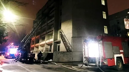 Trei pacienți de la ATI și un doctor au murit într-un incendiu dintr-un spital Covid din Ucraina