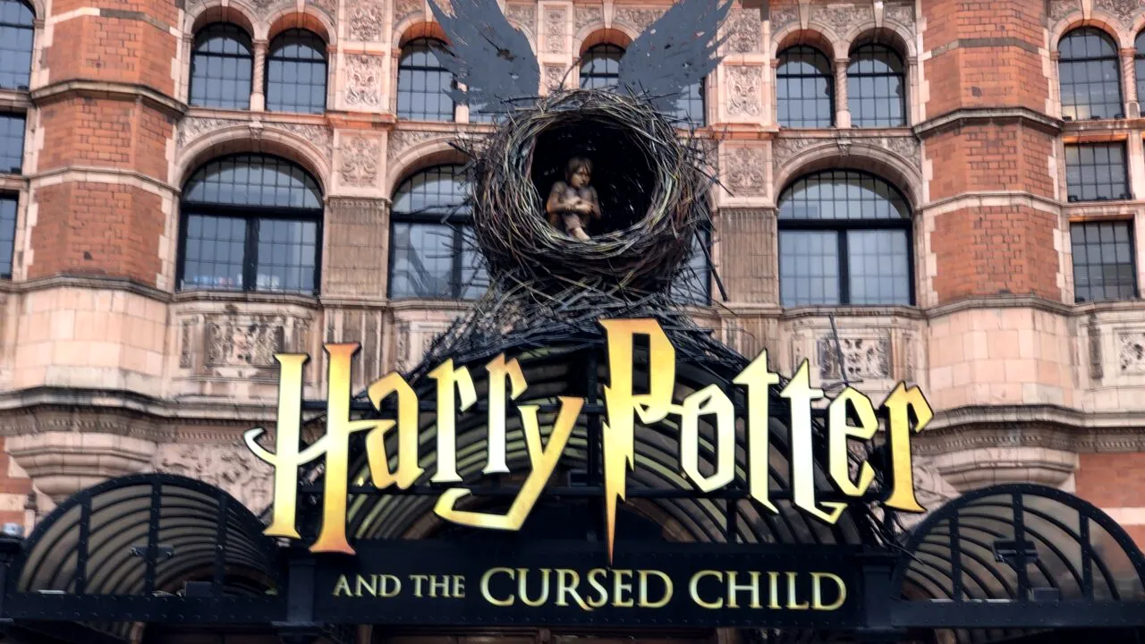 „Harry Potter” devine SERIAL, cu J.K. Rowling producător executiv / Totul despre fuziunea HBO Max - Discovery+