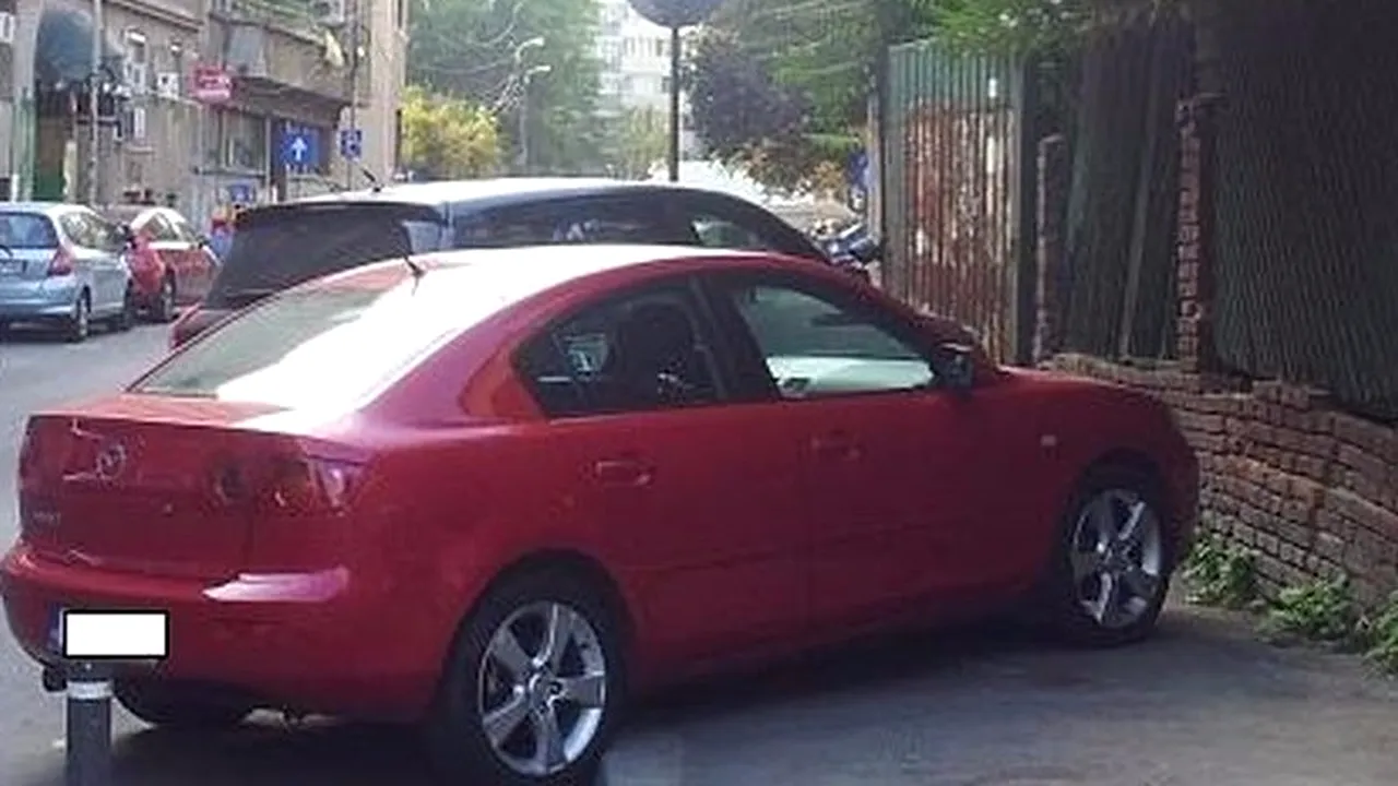 Ce a pățit acest șofer bucureștean care și-a parcat mașina pe trotuar crezând că 