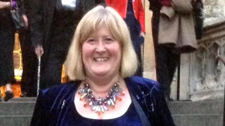 CORONAVIRUS. Deși salvează viețile celor mai grav bolnavi pacienți de COVID-19, o asistentă medicală a fost amendată pentru parcare neregulamentară. Reacția autorităților