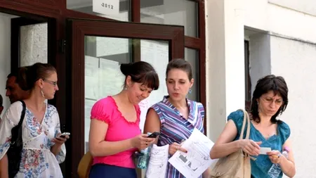 Aproape 9.000 de candidați susțin proba scrisă a examenului național de DEFINITIVARE