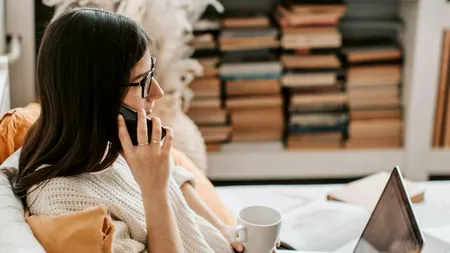 Surpriză de proporții pentru o femeie, SUNATĂ de peste 100 de ori pe zi de către un apelant misterios. A descoperit că era chiar soțul ei