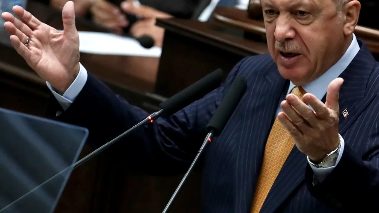 Turcia anunță că va lua toate măsurile juridice și diplomatice necesare după publicarea caricaturii cu Erdogan în Charlie Hebdo