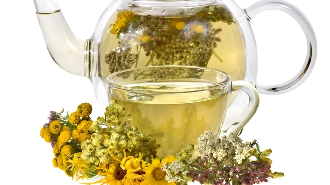 CEAI DE MUȘEȚEL. Ce se întâmplă dacă bei pentru o perioadă îndelungată ceai de mușețel