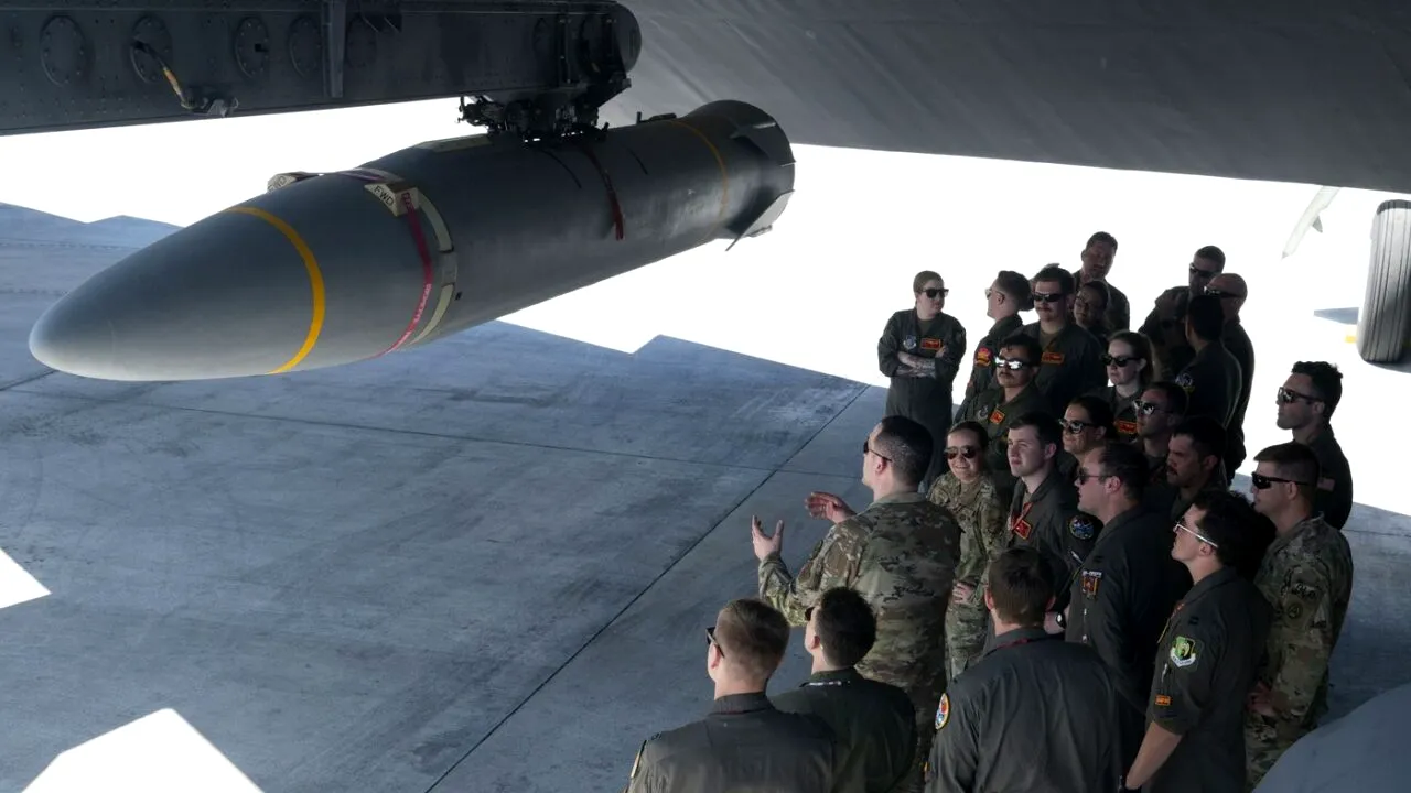 Statele Unite au testat o rachetă HIPERSONICĂ în Pacific, în cadrul eforturilor de a se menține în competiția cu Rusia și China