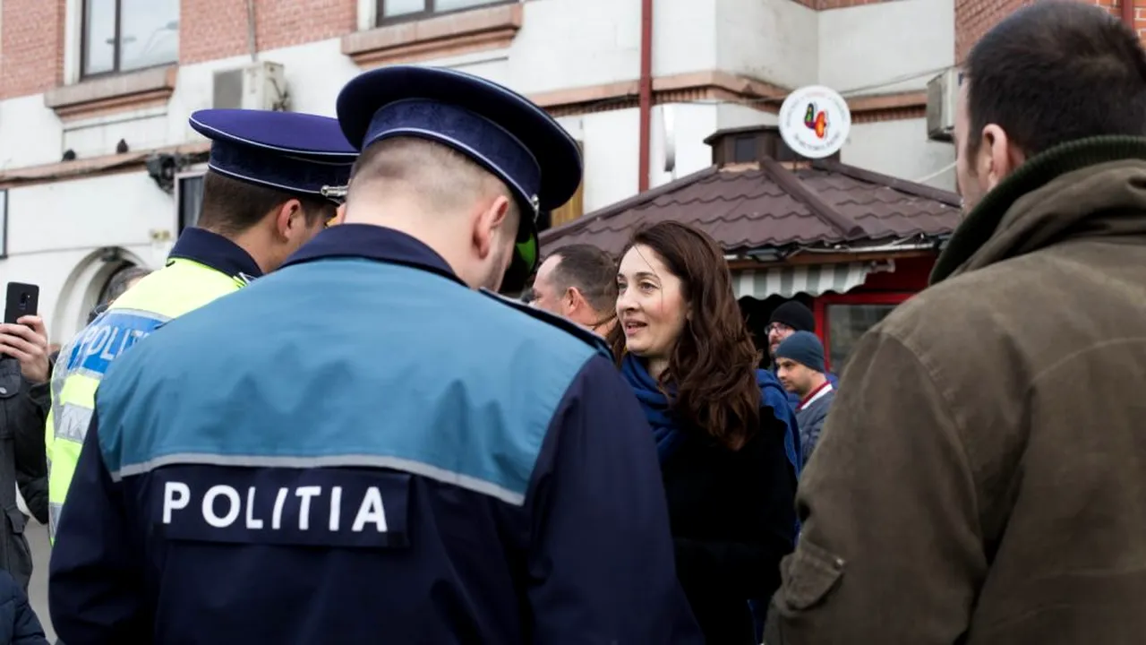 EXCLUSIV | Polițiștii au descins la întâlnirea candidaților PLUS cu locuitorii sectorului 4. Care au fost acuzațiile și ce a urmat