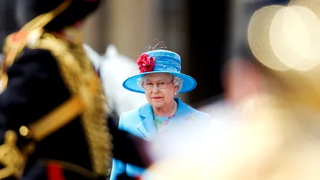 Fanii reginei Elizabeth a II-a vor să îi ofere cu ocazia jubileului de diamant un CADOU DE ZECI DE MILIOANE DE EURO